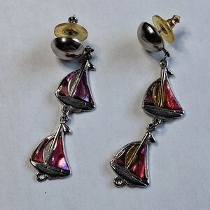 Vintage Silver Tone Dyed Abalone Inlay Sailboat Pierced Earrings